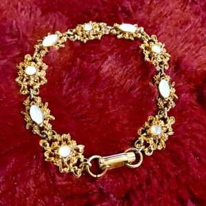 Vintage Gold Bracelet 💕😍
